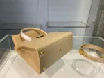 30 Montaigne Product Range Size 25x19x12cm - Image 2