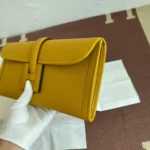 Amber Yellow - Image 5