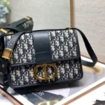 30 Montaigne Size: 24cm