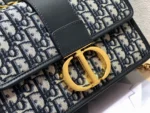 30 Montaigne Chain Crossbody Bag Size: 25.5cm - Image 4
