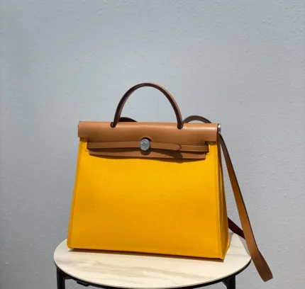Canvas Bag Size: 31cm