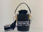 Black Cowhide Bucket Bag Size: 22cmx16cm.
