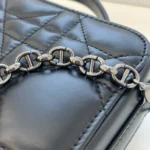 Black Autumn/Winter Camera Bag - Image 9