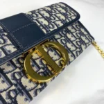 30 Montaigne Chain Clutch Bag Size: 27.5*12*2 cm - Image 8