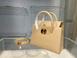 30 Montaigne Product Range Size 25x19x12cm - Image 8
