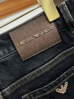 【Armani Jeans | Classic Denim, Embossed with Luxury DNA】 When streetwear meets haute couture, a pair of jeans can become a badge of status.
Deconstructing the language of denim with centuries-old craftsmanship, we infuse every inch of fabric with a modern attitude and luxurious details, making everyday wear a silent declaration of taste.
✨ A pair of jeans is an attitude, and even more so, a legacy.
It's not just a wardrobe essential, but also an interpretation of the brand's spirit—
"From suitcases to jeans, we have always defined the boundaries of luxury with the ultimate craftsmanship."
Sizes: 28-42 - Image 6
