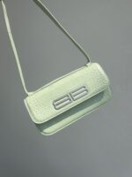 尺寸：23.5X12.5X10.5cm