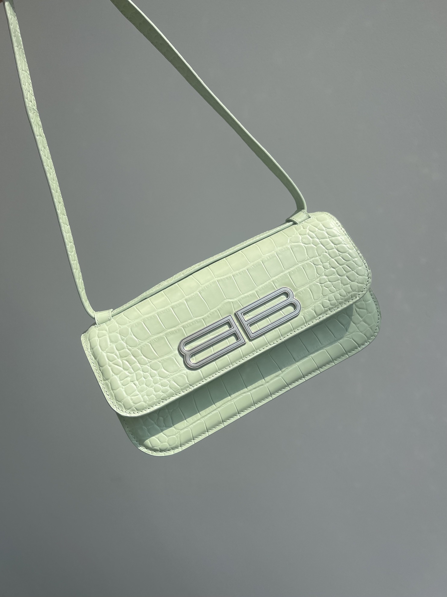 尺寸：23.5X12.5X10.5cm