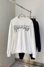 H730 GV 🔥 Givenchy's high-end custom 25 new round neck hoodie is meticulously designed, combining comfort and delicacy to enhance your autumn dressing style. This series includes comfortable and warm, classic and fashionable first-line JJ sleeves with streamlined cutting, practical and versatile, and extremely high-end luxury. Size: M-3XL - Image 2