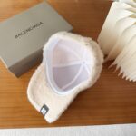 Balencia * a new Balenciaga baseball cap🧢 A simple, fashionable, super unbeatable and beautiful hat! - Image 8
