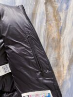 [Goose Down] Moncler Mouth Mask 2025 Autumn/Winter New Collection 🆕 Down jacket original 1:1 customized hardware accessories fully imported original customized welcome counter comparison absolute high quality, using top-grade 95 white goose down super soft feather filling, fluffy and full super heavy industry fabric with excellent workmanship 👍 Perfect design, pay attention to the comfortable fabric, exclusive non market item, unisex size: 1-5 - Image 12