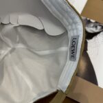 配防尘袋
👒罗意威👒LOEWE新款原版原标设计棒球帽🧢质感超好，外部线条定位标准，做工精细，简约大气低价走量！ - Image 7