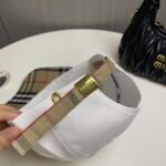Comes with dust bagBurberry 3D embroidery, original baseball cap hot selling item at the counter, pure cotton lining, lightweight and breathable. Perfect design, precise and accurate grid alignment, original factory quality, exclusive physical shooting, suitable for both men and women! - Image 3