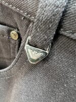 【Armani Jeans | Classic Denim, Embossed with Luxury DNA】 When streetwear meets haute couture, a pair of jeans can become a badge of status.
Deconstructing the language of denim with centuries-old craftsmanship, we infuse every inch of fabric with a modern attitude and luxurious details, making everyday wear a silent declaration of taste.
✨ A pair of jeans is an attitude, and even more so, a legacy.
It's not just a wardrobe essential, but also an interpretation of the brand's spirit—
"From suitcases to jeans, we have always defined the boundaries of luxury with the ultimate craftsmanship."
Sizes: 28-42 - Image 7