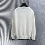 P 180 💐  Gucci 2025 autumn/winter wool blended round neck knitted sweater, made of imported custom yarn, provides comfortable and warm upper body, and is available for sale at the counter simultaneously. All three standards are complete.Size: M-3XL - Image 9