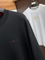 Kiton 2025FW men's autumn and winter wool base hoodie base outer sweater knit sweater casual daily wear item! The upper body decoration and customized fabrics perfectly integrate fashion aesthetics with the concept of new urban business and leisure. Different styles are available for you to choose from: classic styles unlock versatile styles that are simple yet not simple, with details showcasing quality. I want both warmth and grace. Breaking conventions and revealing oneself. The trend is fleeting, the style remains light and comfortable, and the movement is effortless. The aura is fully open, and the must-have battle robe in the workplace leads the trend. Wearing it, you are not afraid to challenge your youthful vitality. The cost-effective choice fully interprets the Italian style of competence and outdoor functional style, creating a unique and harmonious style. The overall outline tends towards a simple style, and the personalized and elegant detail processing enriches the overall visual experience. Excellent high attendance rate for wardrobe business and leisure! Encountered but not sought after! 48-56 (Please report height and weight when placing an order) - Image 4