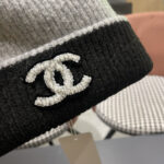 CHANEL香奈儿 秋冬新款大牌同款羊毛针织毛线帽均码，吊牌齐全～出街超好搭配！ - Image 8