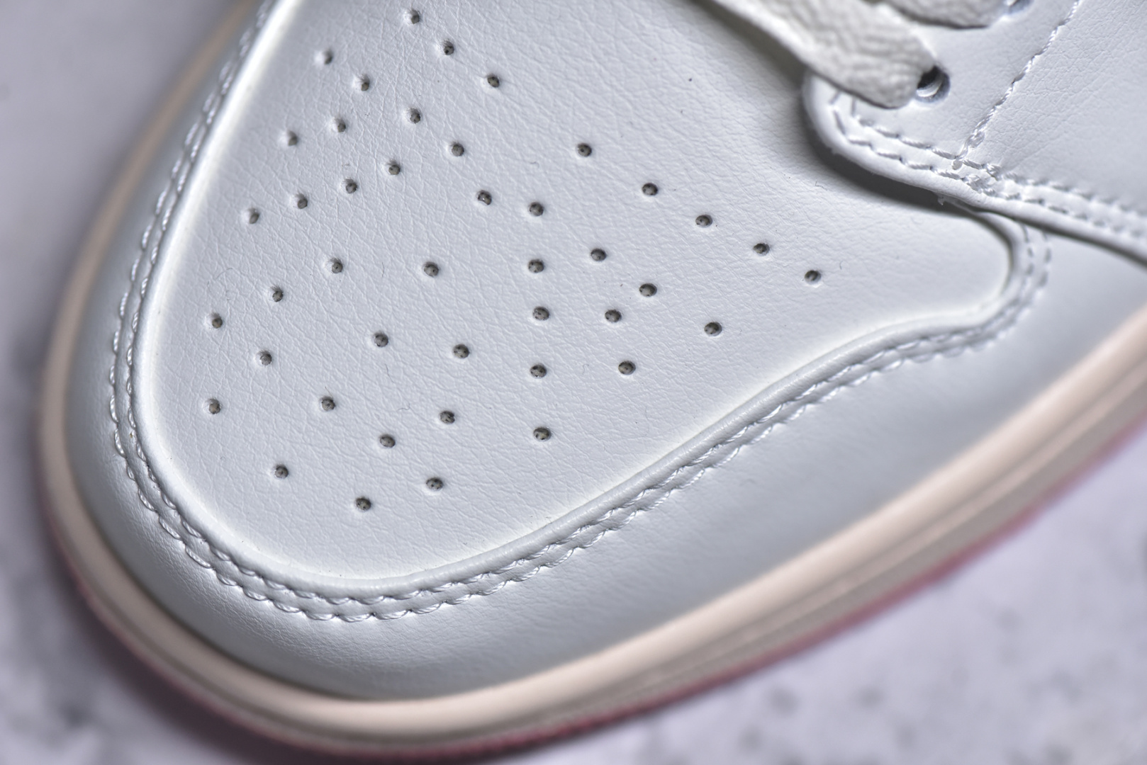 ▪细节鉴定
Air Jordan AJ1 Low 低帮 粉白