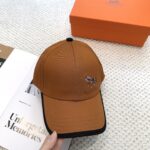 💰新款出货 HERMÈS (爱马仕)最新款原单棒球帽，拼色H，正品开模订制，原版透气帆布面料+原厂精钢调节扣，做工细致，时尚帅气质量超赞！ - Image 2