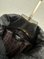 FD 2025 new down jacket, original factory version customized development hardware accessories, all details are fully handled in place! The upper body effect of the design is amazing! Versatile, fashionable and handsome! The original memory silk fabric at the counter has a stylish texture, providing warmth and rejecting bloating! The upper body is amazing. Size: M-3XL - Image 3