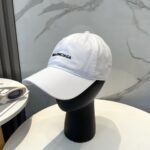 Balenciaga Balenciaga baseball cap. My family has already mastered Balenciaga's craftsmanship, which is sure to be a hit. Balenciaga's new washed cotton baseball cap is a must-haveHeavy industry craftsmanship, double B letter logo, innovative and fashionable trendy styleExclusive physical shooting for both men and women, adjustable for both genders - Image 2