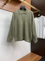 The latest fashion trend effect of the 2025 autumn and winter new knitted wool sweater long sleeved sweater, with fashionable new charm, elements and modern street style fusion, is a "heavenly official's work" with full beauty value Customer supplied knitted wool fabric! Flat series design! The touch is smooth and delicate, and the breathable and comfortable feeling is impeccable The minimalist and fashionable design comes from the latest techniques of trendy fashion, showcasing avant-garde and unique personality A must-have item for fashionistas to express the meticulous fashion atmosphere of the new season 👫 Same gender design. Size: M-3XL