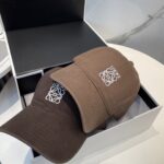 防尘袋
👒罗意威👒LOEWE新款原标设计棒球帽🧢质感超好，外部线条定位标准，做工精细，简约大气低价走量！ - Image 9