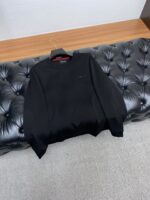 Kiton 2025FW men's autumn and winter wool base hoodie base outer sweater knit sweater casual daily wear item! The upper body decoration and customized fabrics perfectly integrate fashion aesthetics with the concept of new urban business and leisure. Different styles are available for you to choose from: classic styles unlock versatile styles that are simple yet not simple, with details showcasing quality. I want both warmth and grace. Breaking conventions and revealing oneself. The trend is fleeting, the style remains light and comfortable, and the movement is effortless. The aura is fully open, and the must-have battle robe in the workplace leads the trend. Wearing it, you are not afraid to challenge your youthful vitality. The cost-effective choice fully interprets the Italian style of competence and outdoor functional style, creating a unique and harmonious style. The overall outline tends towards a simple style, and the personalized and elegant detail processing enriches the overall visual experience. Excellent high attendance rate for wardrobe business and leisure! Encountered but not sought after! 48-56 (Please report height and weight when placing an order) - Image 7