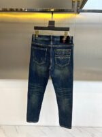 【Gucci Jeans | Classic Denim, Engraved with Luxury DNA】 When street style meets haute couture, a pair of jeans can become a badge of status.
Deconstructing the language of denim with centuries-old craftsmanship, we infuse every inch of fabric with a modern attitude and luxurious details, making everyday wear a silent declaration of taste.
✨ A pair of jeans is an attitude, and even more so, a legacy.
It's not just a wardrobe essential, but also an interpretation of the brand's spirit—
"From suitcases to jeans, we have always defined the boundaries of luxury with the ultimate craftsmanship."
Sizes: 28-42 - Image 3