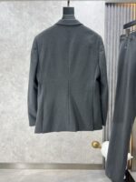 Dior 2023 Autumn/Winter New Products 📸 Casual and fashionable original suit set, with the brand's classic logo mark 👍🏻 Super generous, with lining design emphasizing perfect lines, perfectly blending the low-key and melancholic temperament of England with the exquisite and noble French style. A sleek and ergonomic cut, with a tall and handsome upper body, comfortable and slim fit, showcasing a gentlemanly demeanor. Selected suit fabric, with a soft and delicate touch, good luster and elasticity. Paired with this suit set, it is a great choice for stylish men. The silhouette and waist cinching cut add more comfort to their attire, making them look slim yet handsome! A must-have for trendy men! Counter size: S-2XL - Image 7