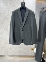 Dior 2023 Autumn/Winter New Products 📸 Casual and fashionable original suit set, with the brand's classic logo mark 👍🏻 Super generous, with lining design emphasizing perfect lines, perfectly blending the low-key and melancholic temperament of England with the exquisite and noble French style. A sleek and ergonomic cut, with a tall and handsome upper body, comfortable and slim fit, showcasing a gentlemanly demeanor. Selected suit fabric, with a soft and delicate touch, good luster and elasticity. Paired with this suit set, it is a great choice for stylish men. The silhouette and waist cinching cut add more comfort to their attire, making them look slim yet handsome! A must-have for trendy men! Counter size: S-2XL - Image 2