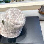 Gucci fisherman hat women's autumn and winter Korean version big head circumference plush warm ear protection hat looks small, windproof bucket basin hat - Image 7