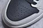 ▪细节鉴定
Air Jordan AJ1 Low 低帮 白黑金钩