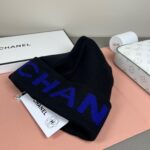 💰Chanel官网品质香奈儿秋冬网红时尚博主推荐款针织帽，藏着不动声色的高级感，每一处线条都透着利落大方，简约而不简单，大方且不失格调，处处细节都彰显着高端品味，时尚感在克制中愈发耐人寻味。 - Image 2