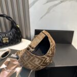FENDI Oldflower Alphabet Baseball Hat 🧢 FD's old flower fisherman hat is really stylish. It's a super popular fisherman hat that looks fashionable and versatile all year round 🉑 Wearing a huge outfit is easy to match 🥰 - Image 3