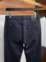 VT 25s Autumn/Winter New Men's Original Casual Pants Autumn/Winter New Collection Super Soft, Elastic Fabric, Complex Handicraft Overlapping, Any extra few seconds in the washing process will turn into a completely different color effect, making it even more precious, particularly long-lasting and durable... Using superior denim elastic texture, genuine leather tags, high-end metal accessories... to create a unique and original denim style! Original hardware accessories, super accurate design, comfortable and breathable, extremely high grade, counter quality, full of handsome upper body.Sizes: 29-38 None 37 - Image 9