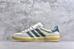 ▪panan权威实拍💯#SW28870
新货🚀#Adidas Originals Gazelle Indoor JR3837 三叶草复古休闲防滑耐磨低帮板鞋
尺码：35 36 36.5 37 38 38.5 39 40 40.5 41 42 42.5 43 44 44.5 45