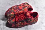 #纯原 The Wizard Of Oz x NK SB Dunk Low 限量联名 绿野仙踪 撕撕乐 低帮休闲板鞋
#款鞋采用了可撕设计，撕下表面之后，展现出来的鞋面和 Swoosh 标志由红色皮革制成，整体设计相呼应。
货号：FZ1291-600
尺码：40 40.5 41 42 42.5 43 44 44.5 45 46 47 - Image 7