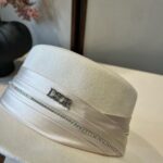 💰白色

Dior迪奥新款羊毛礼帽，平顶礼帽，百分百羊毛面料🦙%，头围57cm - Image 7