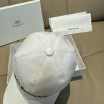 Comes with a box bag, Balenciaga classic original baseball cap, 1:1 custom mold, brand new 3D embroidery, exquisite and flawless! Original canvas fabric+top layer cowhide, meticulous workmanship, original factory quality, exclusive physical photography. - Image 6