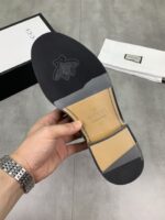 Gucci leather shoes, loafers - Image 9