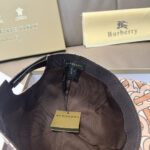 Comes with box and bag, Burberry's latest baseball cap, genuine custom made, brand new TB pattern, original printed fabric, meticulously crafted and flawless, original factory quality, exclusive physical shooting, easy to assemble! - Image 7