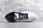 #NK SB Dunk Low x Undefeated 联名配色 低帮休闲运动滑板板鞋 UN1697-611
#大厂纯原品质出货 纯正版型 定制鞋盒 皮料切割干净无任何毛边 细节完美 超高清洁度
尺码：36 36.5 37.5 38 38.5 39 40 40.5 41 42 42.5 43 44 44.5 45 - Image 4