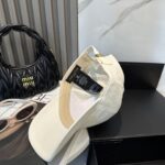 路易威登棒球帽LouisVuitton👒😍新款LV棒球帽，重工打造♥完美刺绣，高端大气，百搭款🤗男女通用！ - Image 4