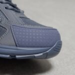 𝐂𝐇𝐑𝐈𝐒𝐓𝐈𝐀𝐍 𝐃𝐈𝐎𝐑 𝐁𝟯𝟬 迪奥火爆情侣休闲鞋【撞脸NB？现已是D奥B30】时代 顺应复古市场趋势的「Dad Shoes」风格鞋款！ 鞋舌上的Dior标志，也注明了这双鞋的型号为 B30！运用了质感细腻的皮革与网眼布面材 质拼接成鞋身，鞋身两侧贴有显眼的反光字母CD表明身份，鞋身多处线条勾勒细节，让鞋子整体看起来不那么单调。搭载奶油色EVA、橡胶混合大底，复古风十足 Size：女码35-39
男码39-44 - Image 8