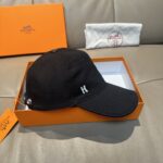 配盒子布袋，HERMÈS (爱马仕)原单棒球帽，经典H， 正品开模订制，原版透气帆布面料+头层牛皮，原厂精钢调节扣，做工细致，时尚帅气质量超赞！ - Image 2