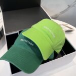 Balenciaga Balenciaga baseball cap. My family has already mastered Balenciaga's craftsmanship, which is sure to be a hit. Balenciaga's new washed cotton baseball cap is a must-haveHeavy industry craftsmanship, double B letter logo, innovative and fashionable trendy styleExclusive physical shooting for both men and women, adjustable for both genders - Image 9