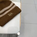 Dior迪奥小众条纹秋冬保暖毛线帽女2025新款显脸小撞色针织帽时尚冷帽 - Image 6