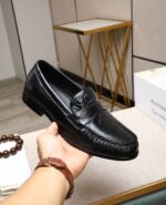 Gucci leather shoes, loafers - Image 5