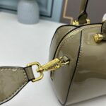 Prada bags - Image 6